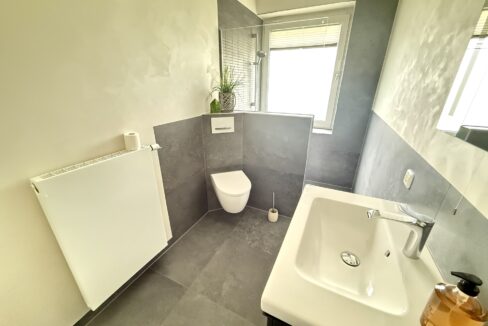 Badezimmer EG