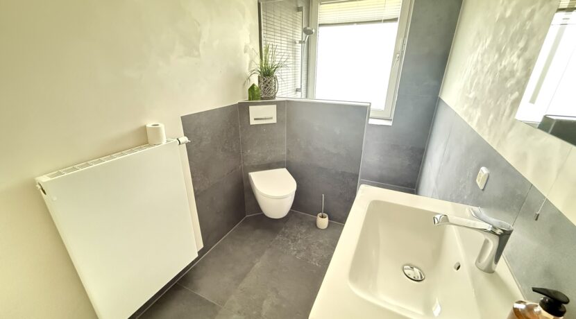 Badezimmer EG