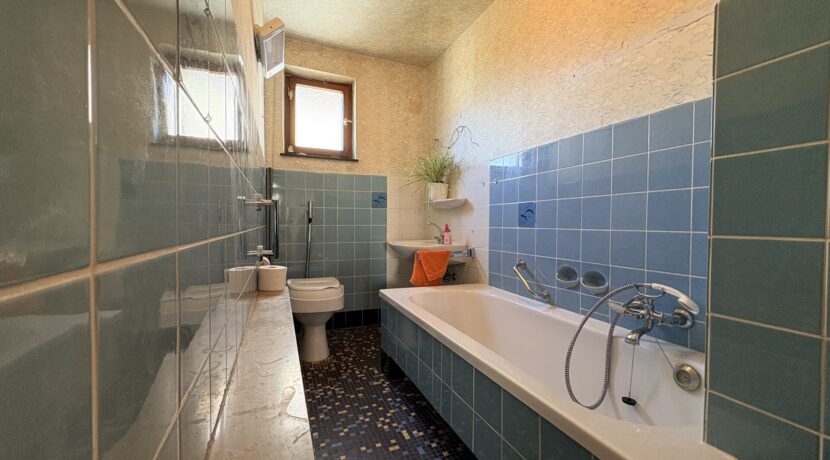 Badezimmer im EG