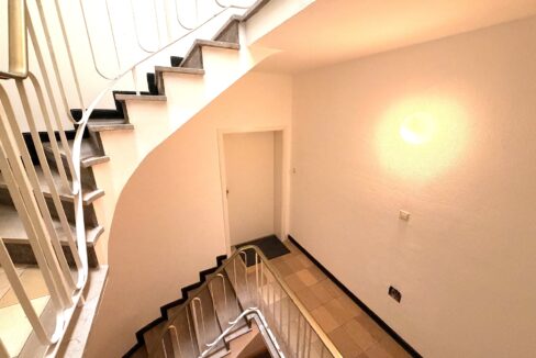 Treppenhaus 2. Blick