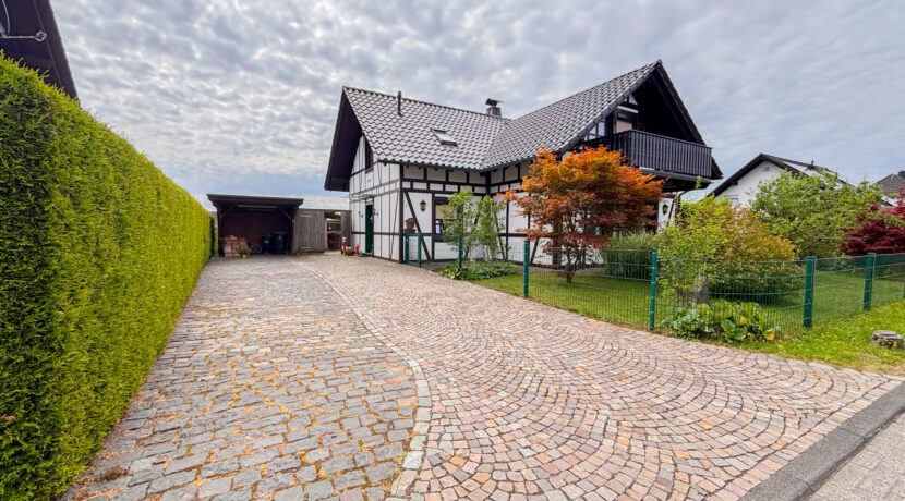 Straßenansicht