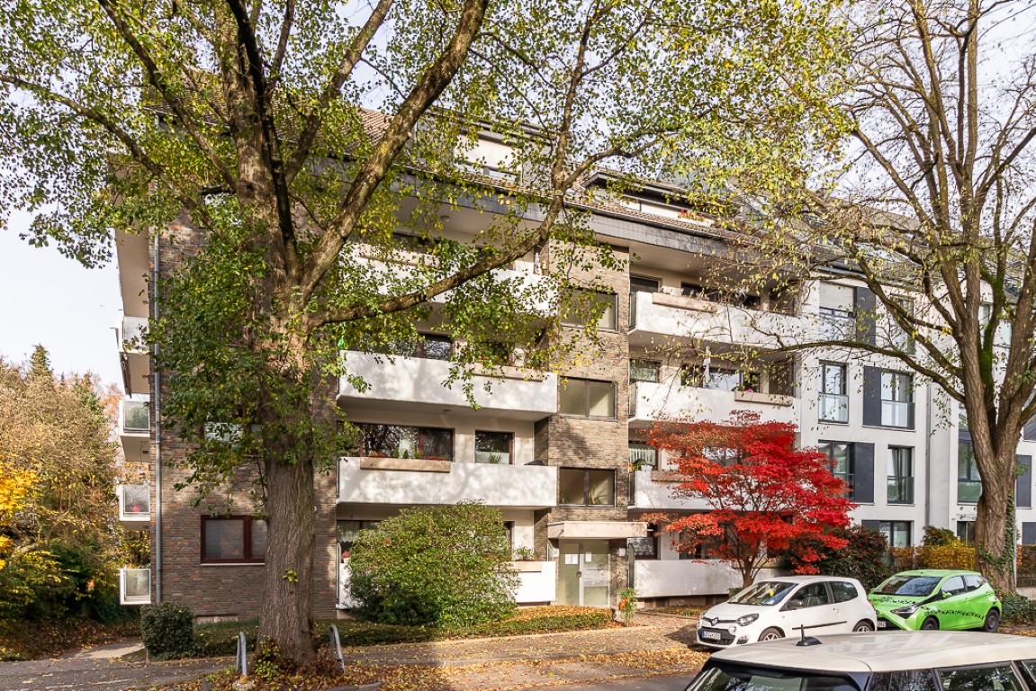 Solide Kapitalanlage gepflegtes Mehrfamilienhaus in Leverkusen-Lützenkirchen