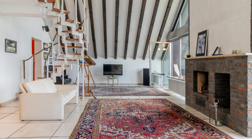 DG Wohnzimmer mit Kamin