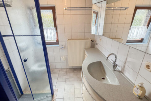 Tageslichtbad mit Dusche und WC
