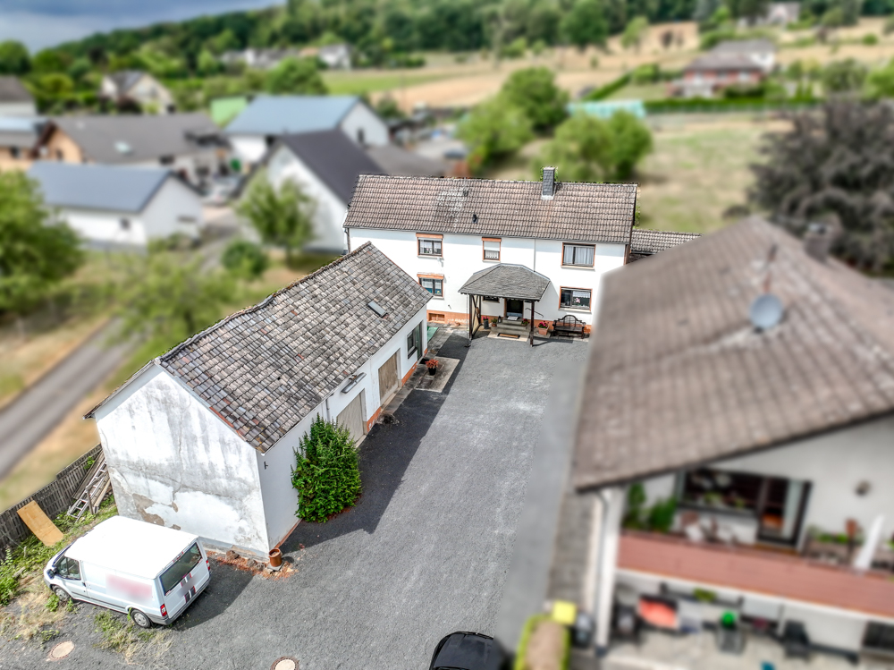 Einfamilienhaus mit ca. 105 m² Wohnfläche, 6 Zimmern und 613 m² Grundstück in Quirrenbach