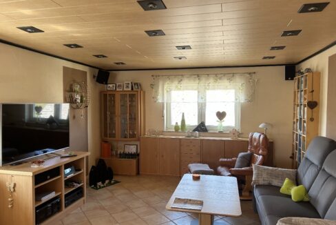 Wohnzimmer DG