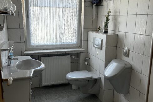 Badezimmer EG