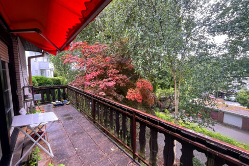 Balkon (EG)