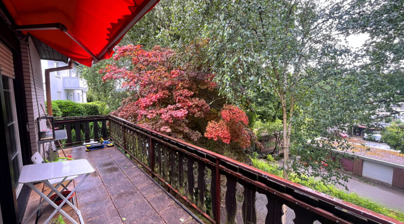 Balkon (EG)