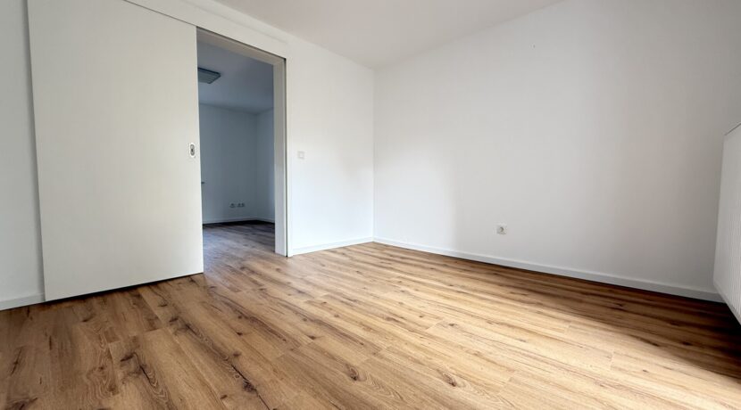 Büro EG
