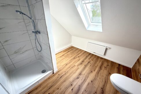 Badezimmer DG