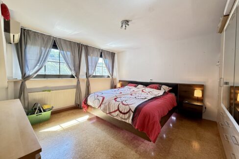 Schlafzimmer DG