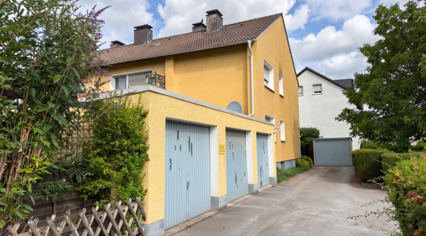 Zfahrt und Garagen
