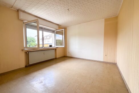 EG links Schlafzimmer