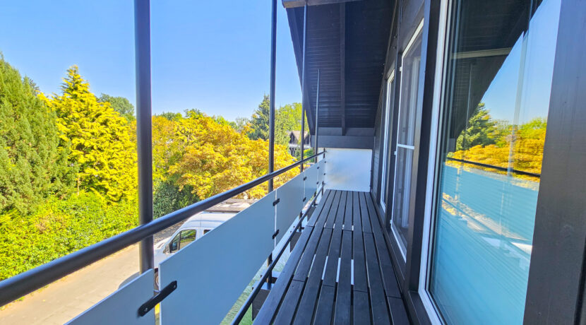 Balkon zur Vorderseite
