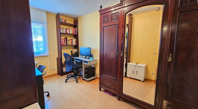 Büro EG