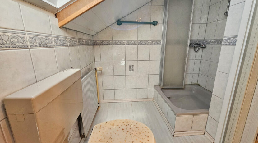 Badezimmer DG