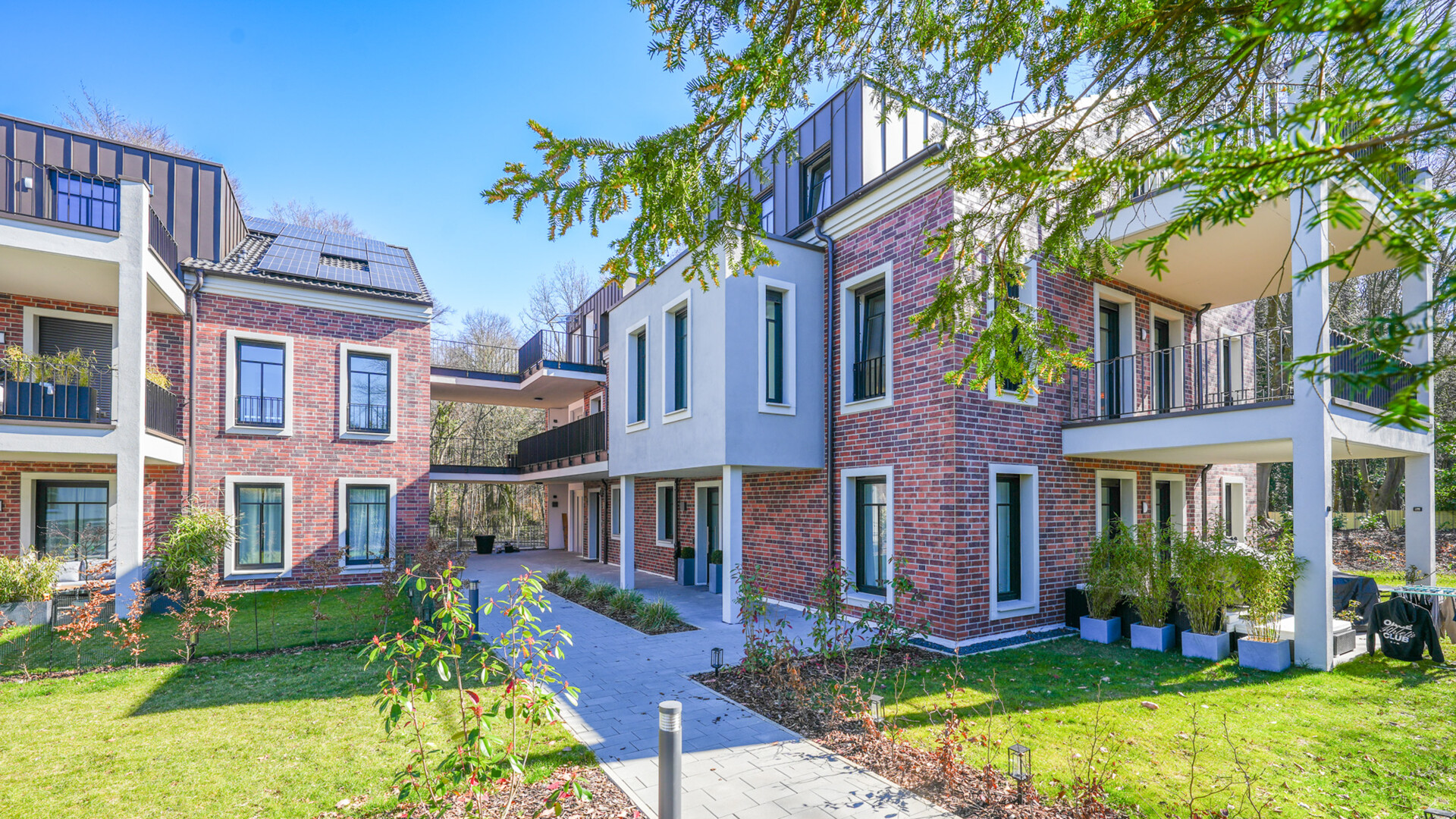Nachhaltiger Wohnkomfort in bester Lage: Moderne 3-Zimmer-Wohnung mit Balkon, Tiefgarage und Aufzug