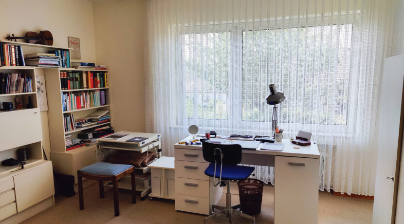 Büro EG