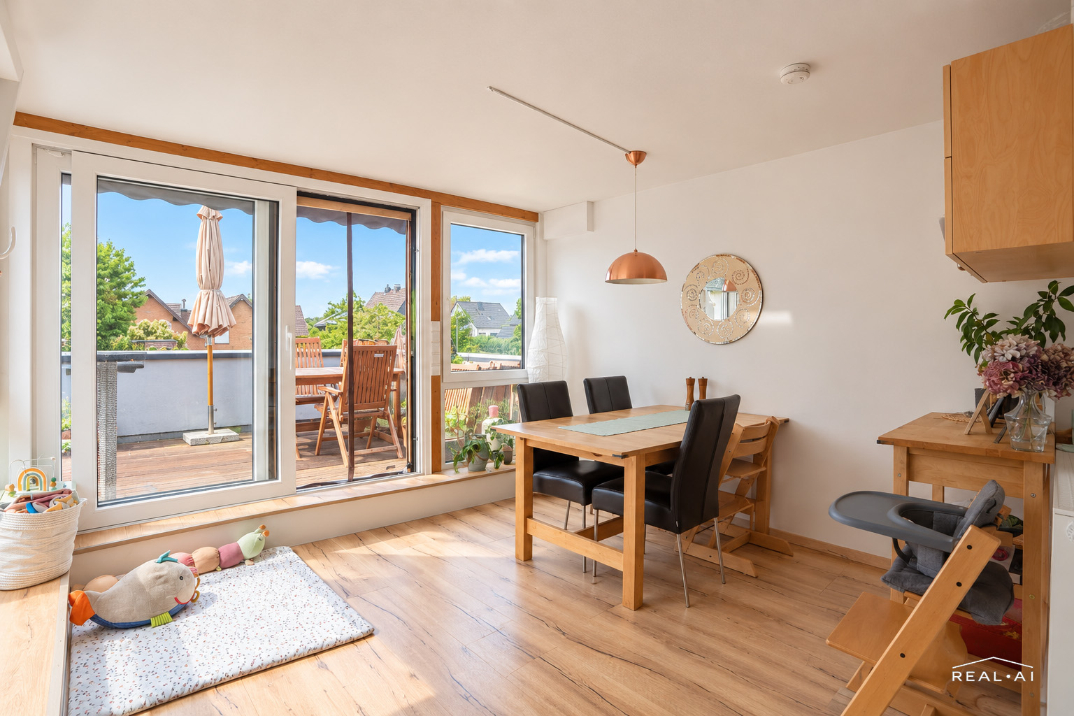 Moderne Maisonettewohnung mit Dachterrasse und zwei Bädern! - Photo 2
