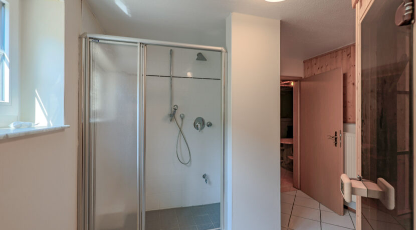 Dusche Untergeschoss