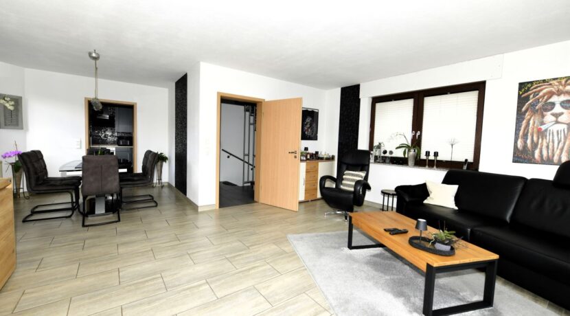 Wohn-/Esszimmer im Erdgeschoss