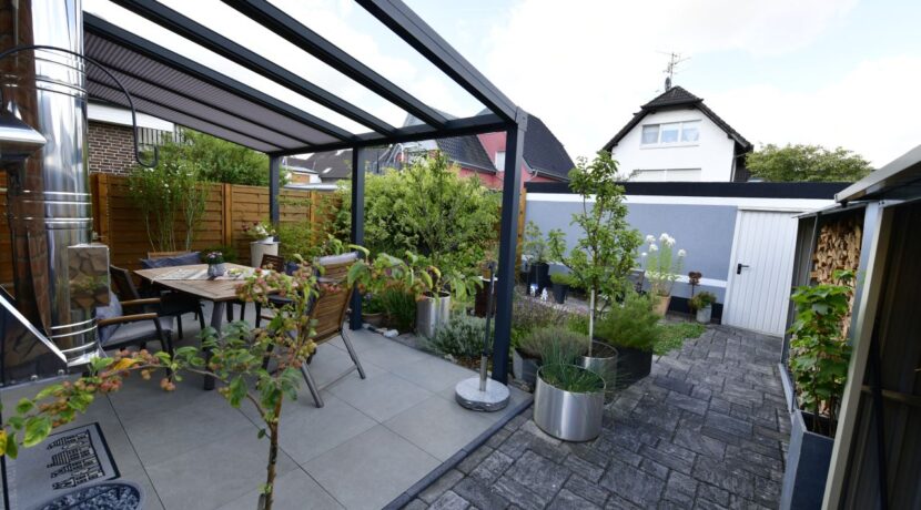 überdachte Terrasse