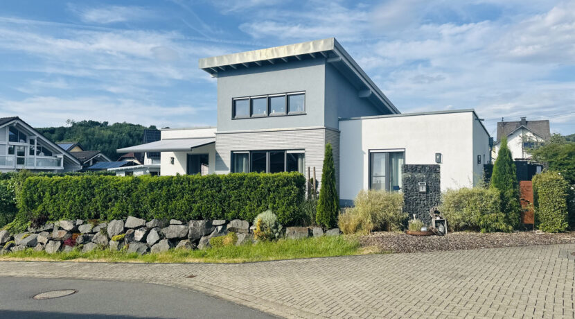 Straßenansicht