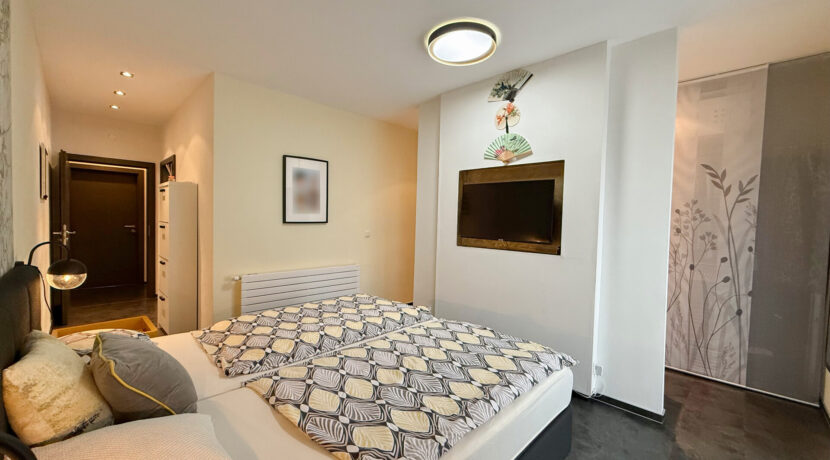 Elternschlafzimmer mit Ankleide