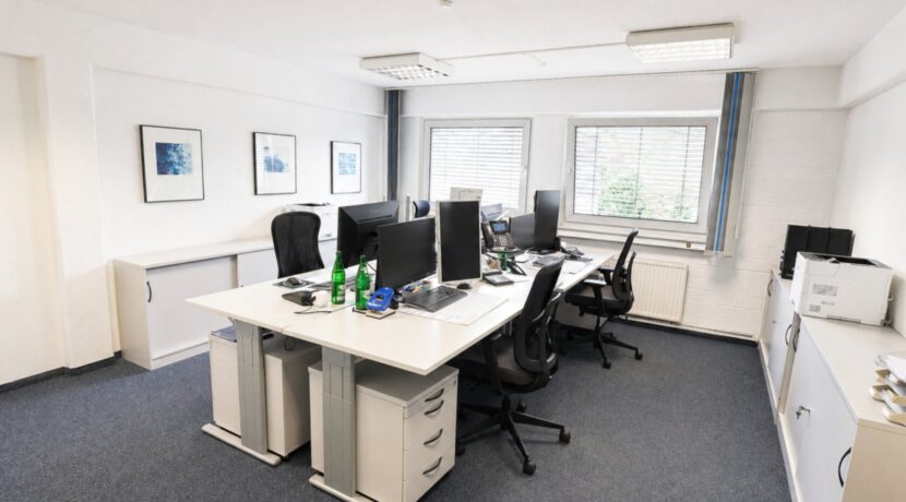 Büro 3