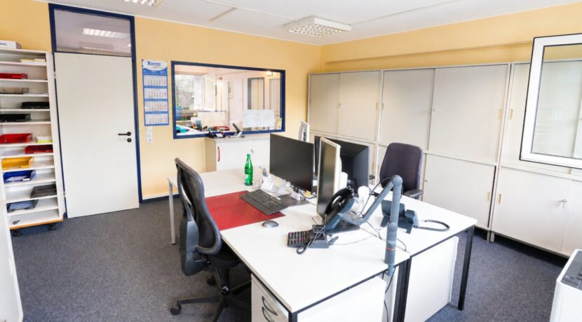 Büro 9