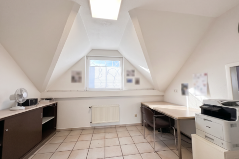 Büro 1