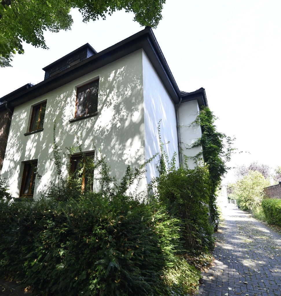 Waldesruh und Seebrise in Duisburg – Dorf Friemersheim! Drei-FH, DHH mit zwei Garagen und Werkraum