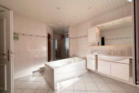 Badezimmer Badewanne