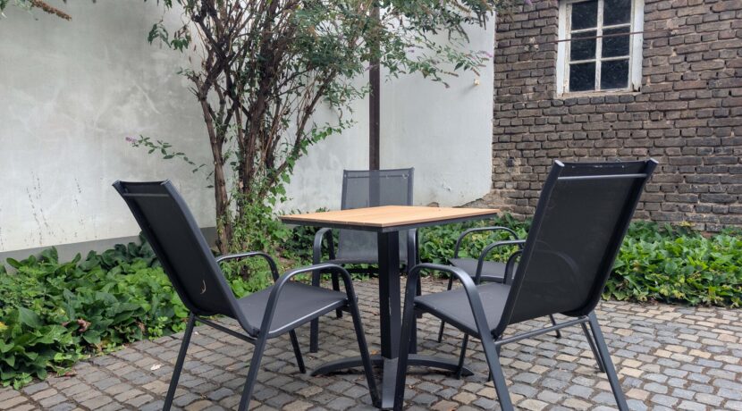 Sitzgelegenheit