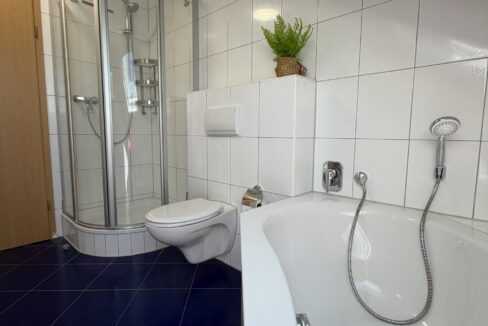 ...und Dusche