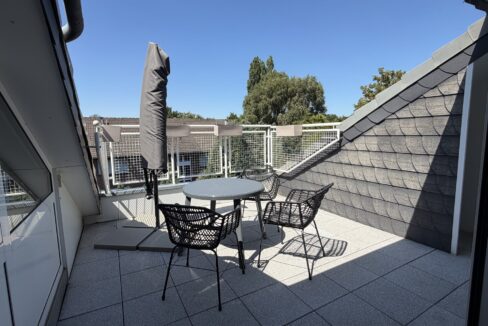 Sonne pur auf der der Loggia