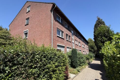 Zuwegung /Eingangsbereich