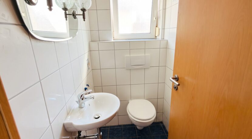 Gäste-WC EG