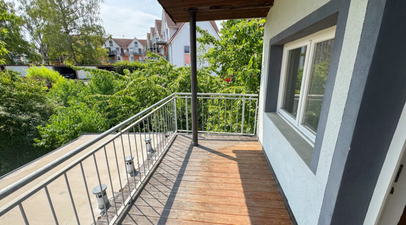 Balkon OG