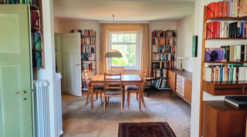 Zimmer (ggf. Schlafen) OG