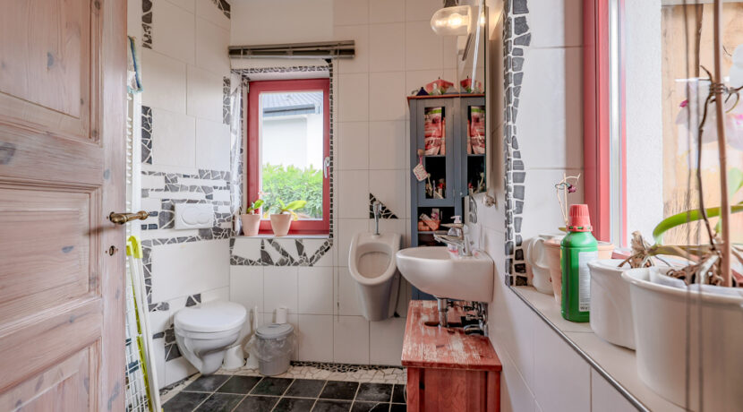 Badezimmer Erdgeschoss