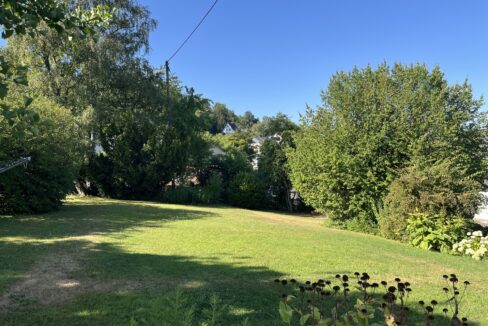 Grundstück
