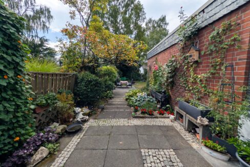 Weg zum Garten