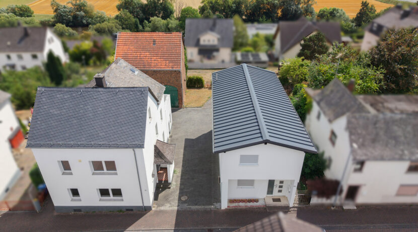 Gesamtansicht zwei Häuser