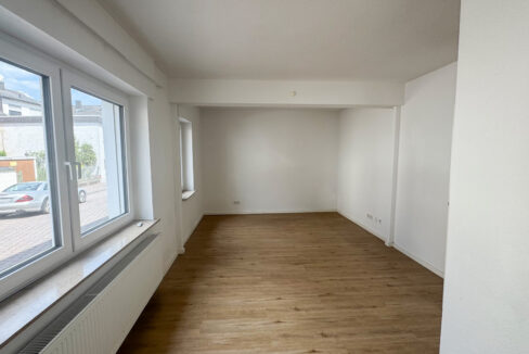 Zimmer EG Wohnhaus Nr.11