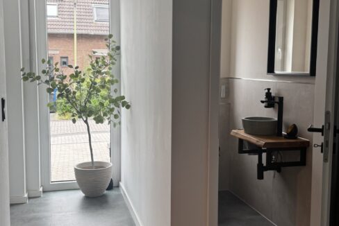 Flur/ Gäste- WC