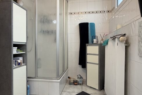 ...mit Dusche