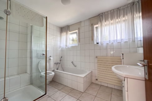 OG Badezimmer
