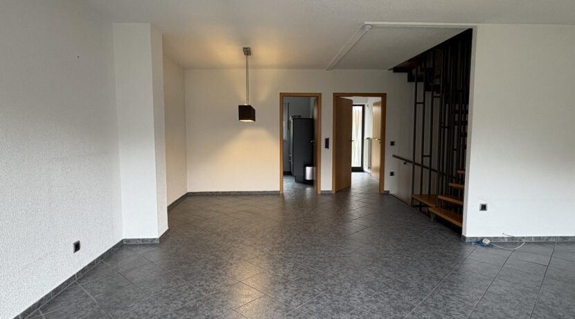 Wohnzimmer mit angrezender...